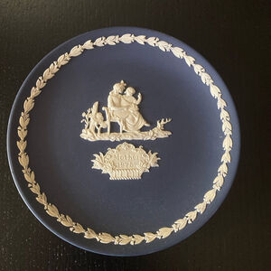 Vintage Wedgwood Decorative Plate - Blue & White - Mother's Day 1975